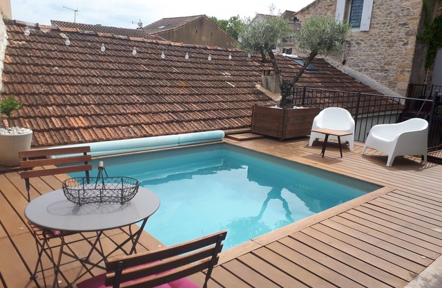 Maison de Village Avec Piscine en Terrasse