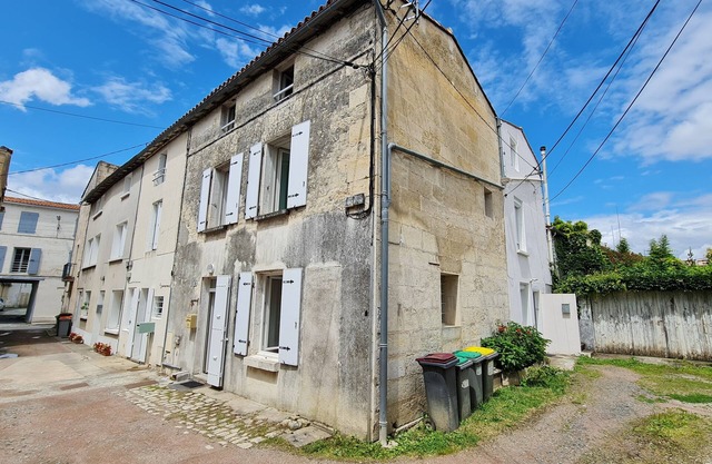 Maison de Ville- Proche du Centre-ville - Animaux Bienvenus !