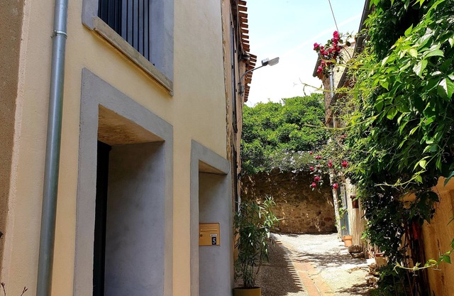 Maison Entière - Village du Livre Montolieu