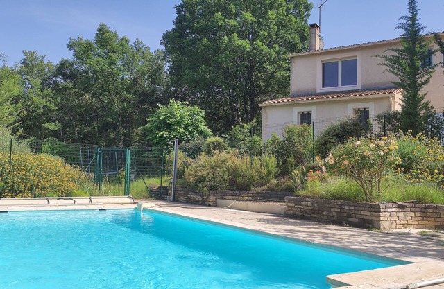 Maison Familiale en Luberon Dans le Village de Lauris à 3 kms de Lourmarin