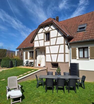 Maison individuelle, 10 minutes de Colmar 4 chambres - 8 personnes - 2 sdb