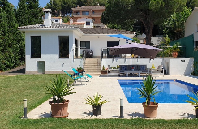 Maison Moderne Piscine Privée 4kms des Plages