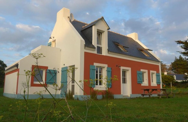 Maison neuve à Bangor, près des plages, décor soigné, jardin paysagé, pour 6 personnes. - FR-1-418-55