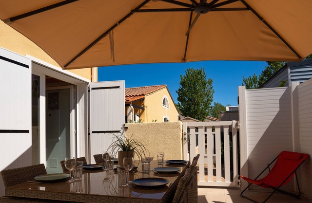 Maison rénovée et climatisée avec WIFI à 600m de la plage