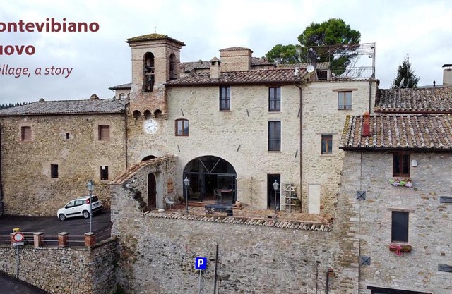 Maison Rosina con ampia vista in borgo del 1400