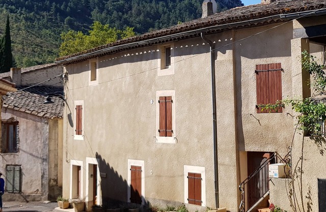 Maison Serres - A taste of traditional French living