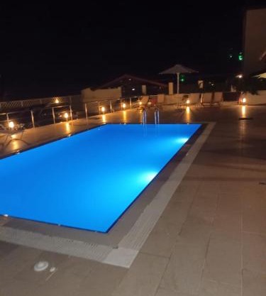 Maisonette Allegro