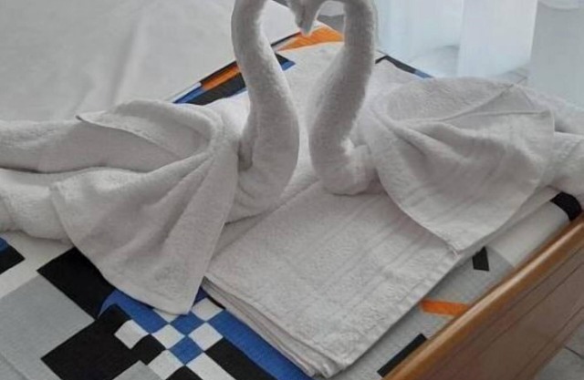 Maisonette Basilissa w/4 balconies, sat tv/internet, BBQ, 3-8mins to beaches !