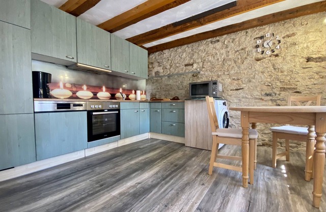 Maisonette Eifel, vacation with sauna and whirlpool