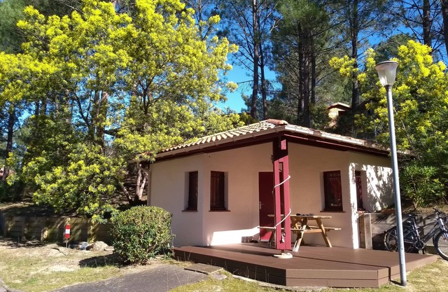 Maisonette with terrace close to beaches and cycle paths