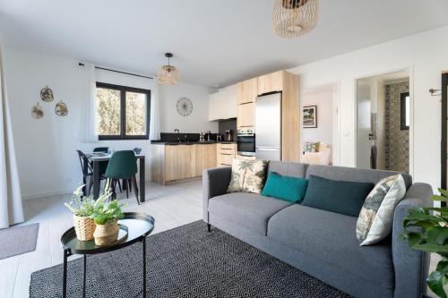 Maisonnette avec Jacuzzi, climatisation & place de parking