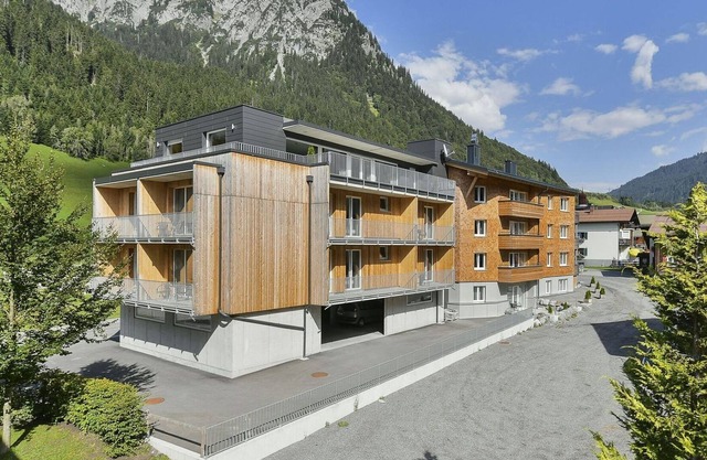 Majestic apartment in Klösterle with sauna on the Arlberg Met Terras