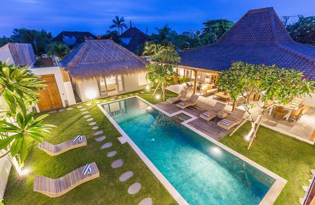 Majestic Exclusive Eco-Chic 5BDR Central Seminyak/Oberoi/beach