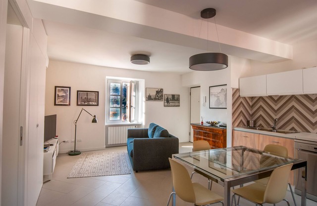Major Sisters, Lugano lake view apartment
