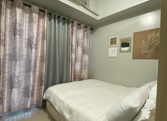 Makati 151 Jazz Residences Mid high