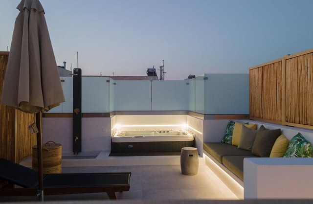 Makava Suites Naxos
