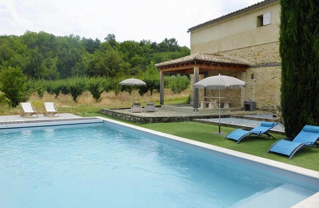 Malaucène Garden Apartment Stay