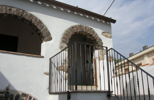 Malerisches Sardisches Haus in der Nähe des Golfs von Orosei