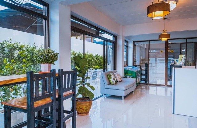 Malizon Hotel & Residences