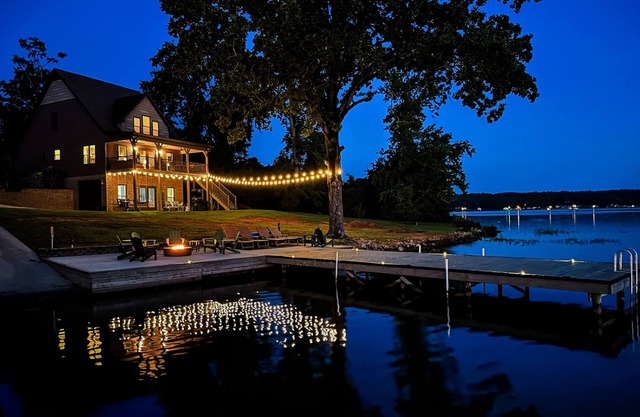 Mallards Nest on Lay Lake: Game Room & Boat Ramp