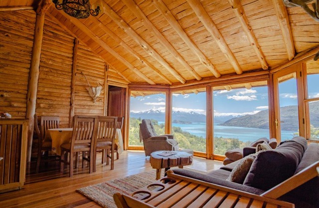 Mallin Colorado Ecolodge