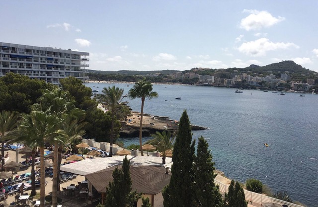 MALLORCA, WI-FI SANTA PONSA SEA VIEW FIRST LINE