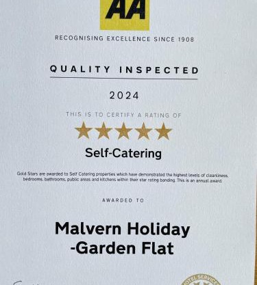 Malvern Holiday- Garden Flat