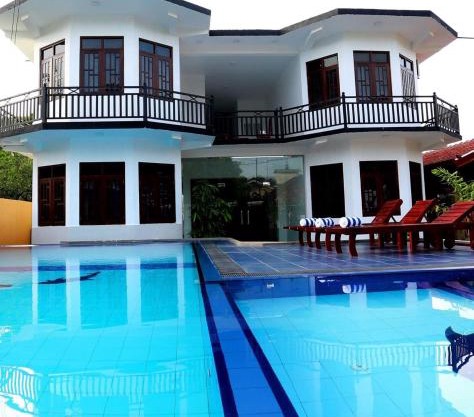 Mamma Raji Hotel - Freedom Paradise