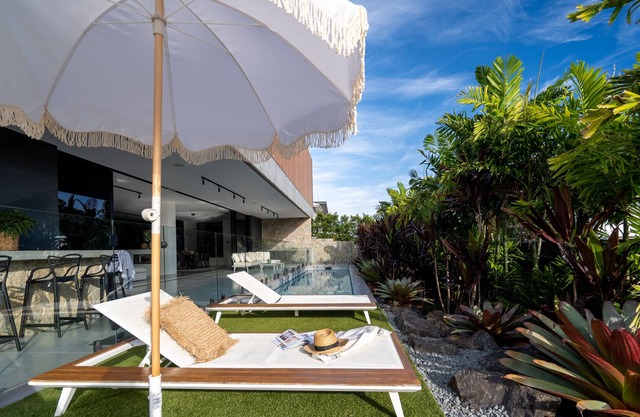 Mana Retreat - Luxury Beachside Accommodation