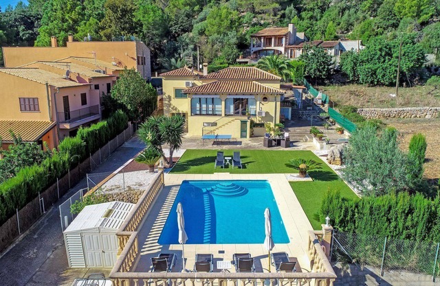 Mancora - Pretty family home with pool