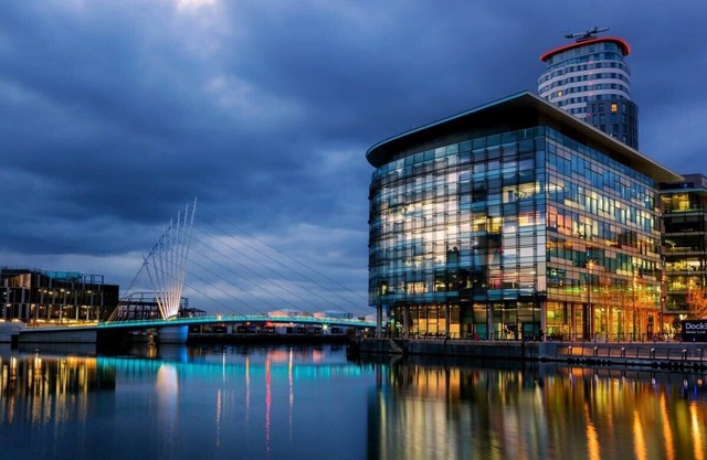 Mancunian Apartment Sale | Nr Manchester Sleeps 6
