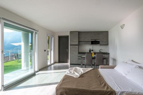 Mandello Studio - apartment with view and parking