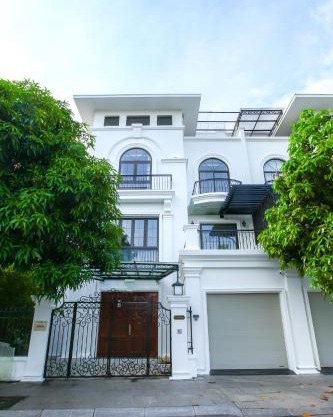 Mango Riverside Apartment
