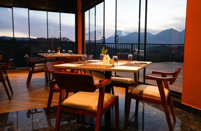 Manjoora Saddles Resorts & Spa