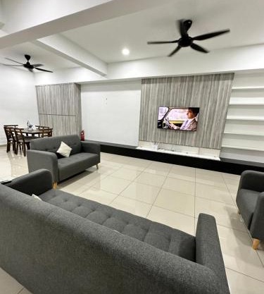 Manjung Vermogen Stay-Wi-Fi+KTV(Near Aeon)