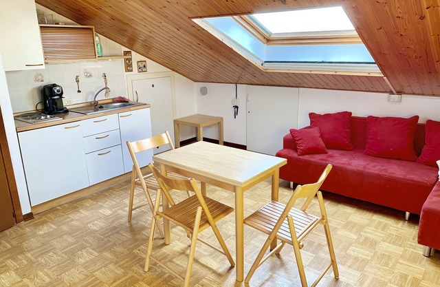 Mansard apartment in the countryside right on the golf course