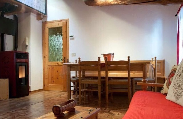 Mansarda LA PERTZE, cosy 5-place apartment CIR-0012