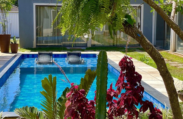 Mansion in Búzios, 9 suites… accommodates 18 people comfortably