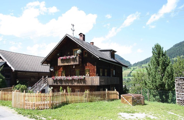 Mansion in Eben near Salzburger Ski Area