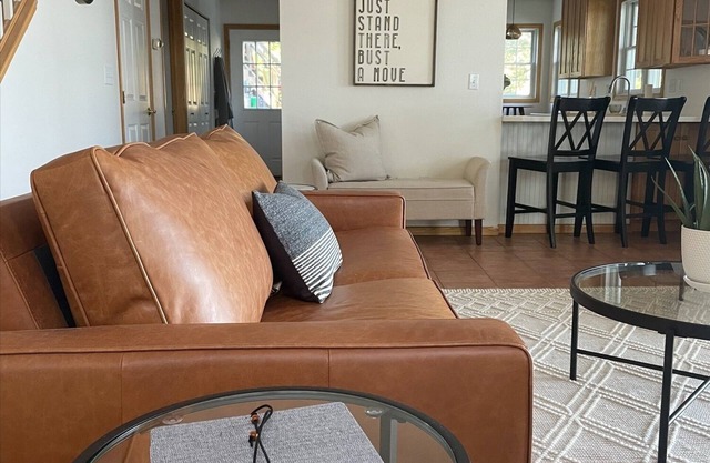 Maple Haven : Modern, year round home on Maple Lake in Mentor, MN