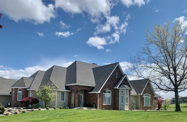 Mapleway Manor, Indoor Pool, Jacuzzi, Sauna & Theatre Room