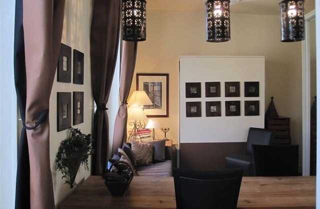 Marais Duplex Walk to Notre Dame Elevator Air Conditioning 2 WC. FREE WIFI