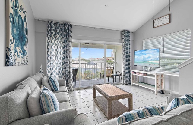 Maravilla 4412 3 bed/2 Bath Pet Friendly Condo Beach service in Season!