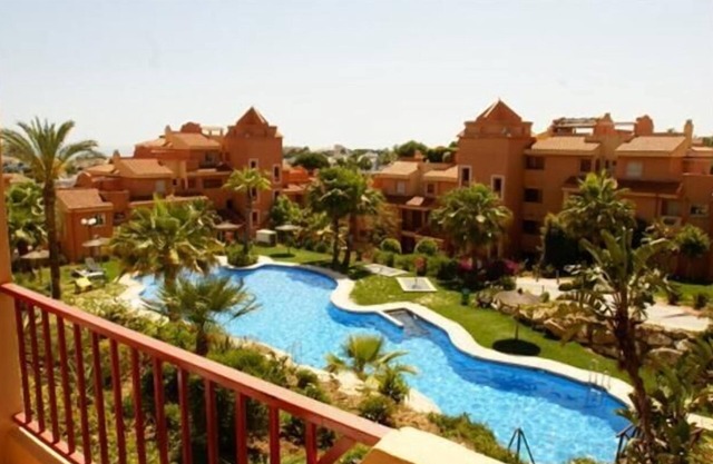 Marbella 2 Bed 2 Bath Luxury Apartment near Cabopino