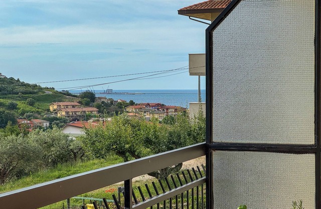 Mare, Monti e Limoni