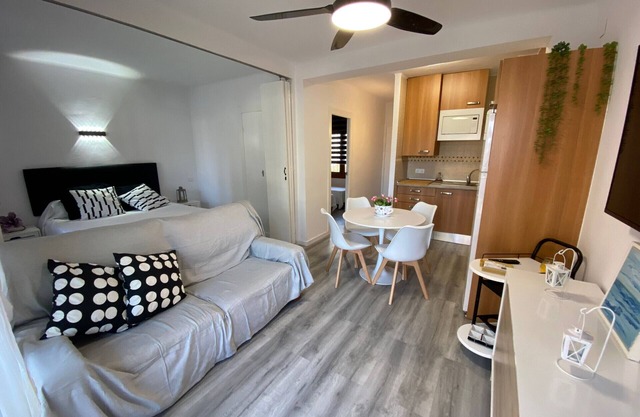 Mare Nostrum 622 - Renovated, 80m from the beach with A/C