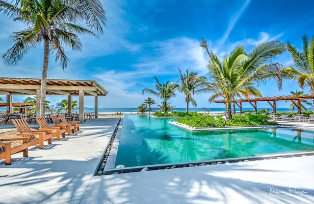 Marea Beachfront Villas