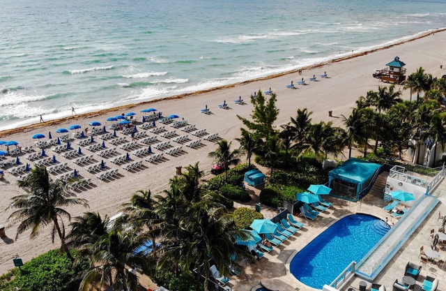Marenas Ocean View Apartment