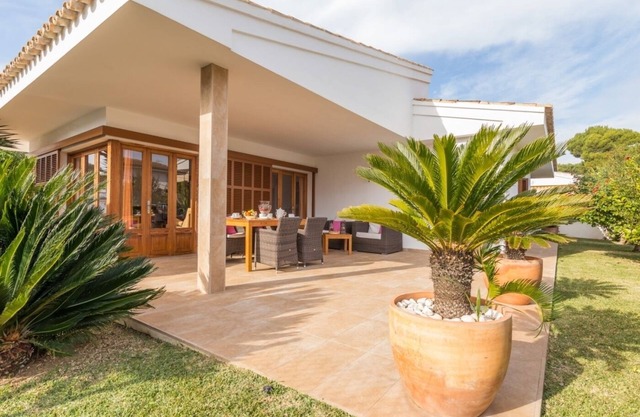 Margarita - Beautiful villa with garden in Platges de Muro