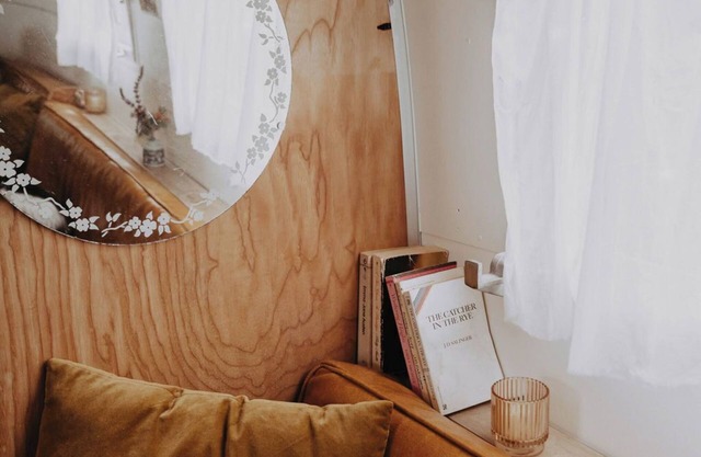 Margaux the Vintage Airstream - Portland's Glamping Garden Oasis